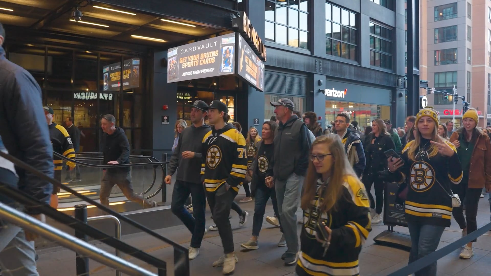 Bruins fans entering TD Garden